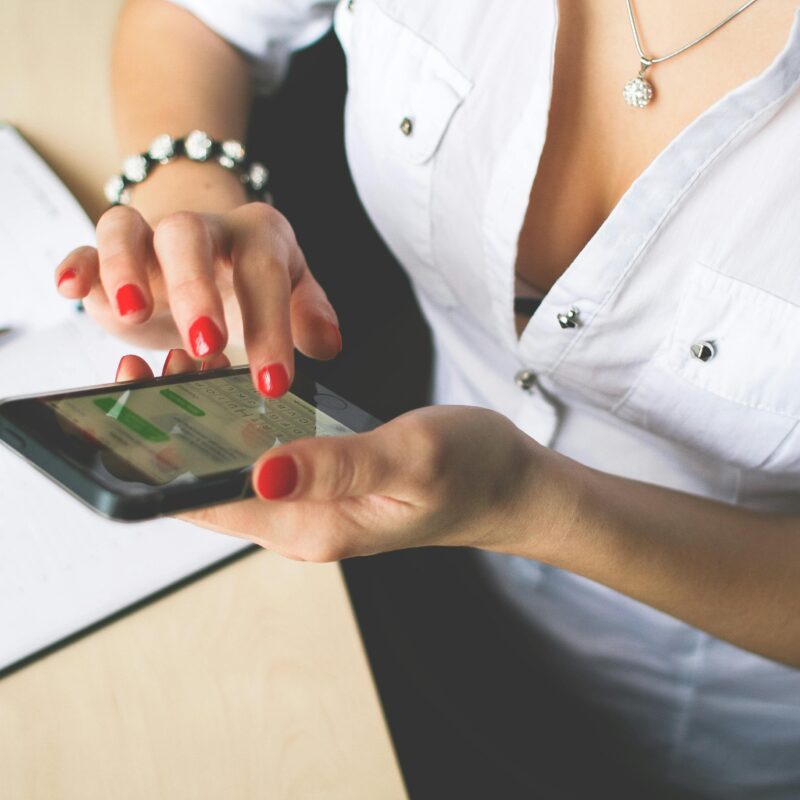Choosing the Right Messaging App for Your Business